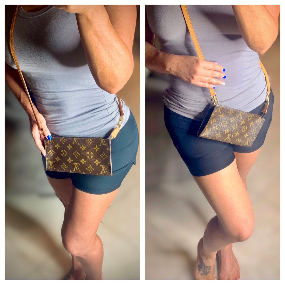 LOUIS VUITTON Monogram Bucket Pouch with Louis Vuitton Strap (removable)